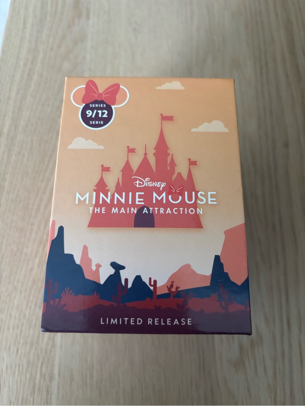 Disney Minnie Mouse Limited Release Thunder Mountain Magic Band